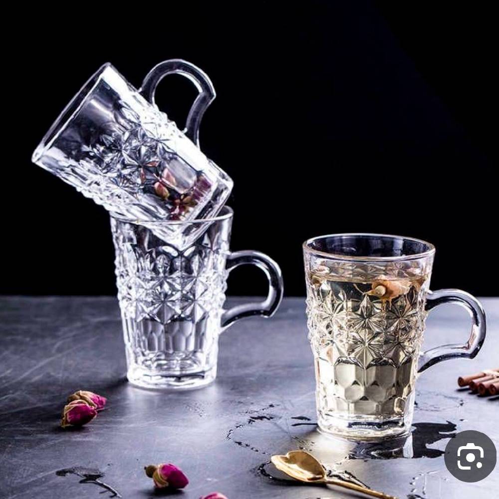 مج زجاجي شاي \قهوة بيد منقوش (الالماظ) 3 قطع